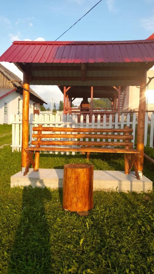 Casa Bucovina Dorna Candrenilor Ascutitele ภายนอก รูปภาพ